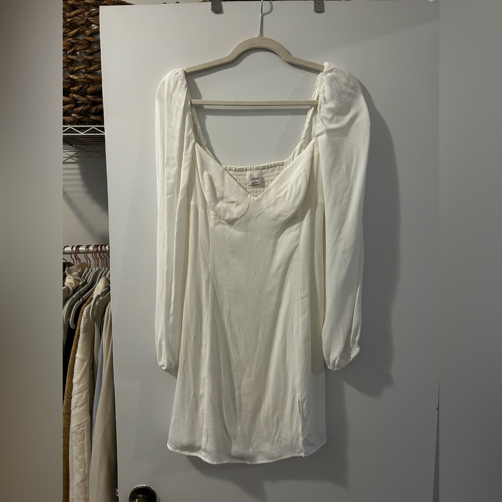 Aritzia Novella white long sleeve mini dress